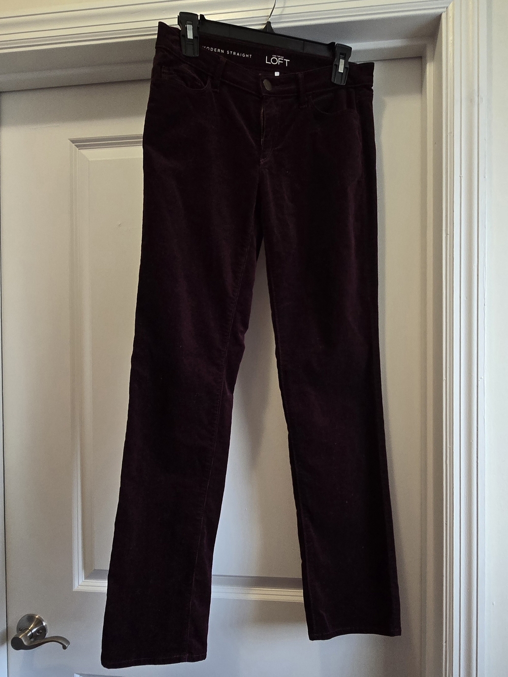 LOFT Women's Modern Straight Corduroy Pants Plum Burgundy Size 27 / 4
